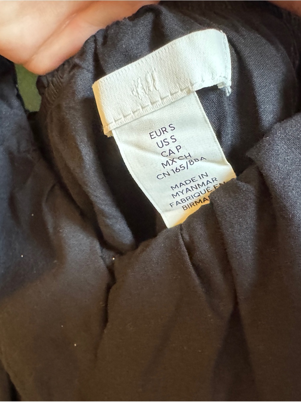 H&M 2 for 1: Ruffle, Vneck Maxi Dresses - Picture 5 of 8